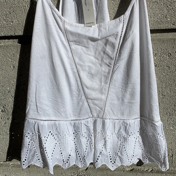 NWT Old Navy Medium Eyelet Racerback tank in white - Picture 3 of 9